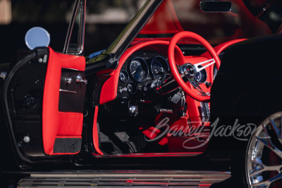 1964 CHEVROLET CORVETTE CUSTOM CONVERTIBLE - 8