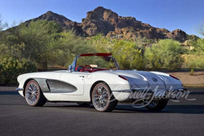 1958 CHEVROLET CORVETTE CUSTOM CONVERTIBLE - 2