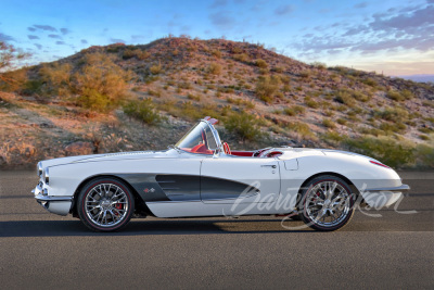 1958 CHEVROLET CORVETTE CUSTOM CONVERTIBLE - 5