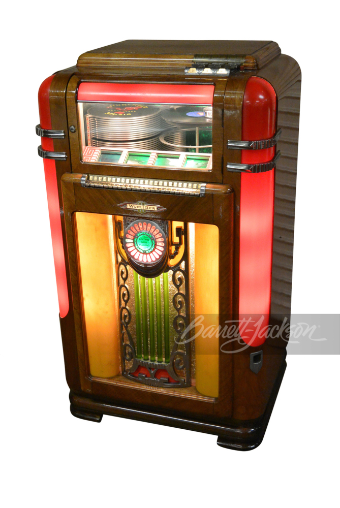 1939 WURLITZER MODEL #600 JUKEBOX