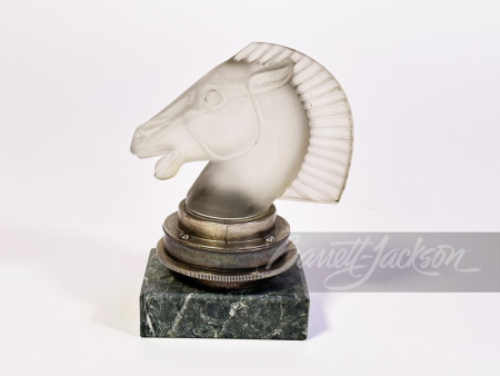 LALIQUE LONGCHAMP B HORSE HEAD HOOD MASCOT