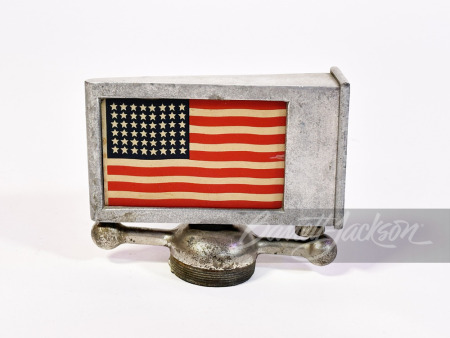 1920S-30S AMERICAN FLAG LIGHTED HOOD MASCOT