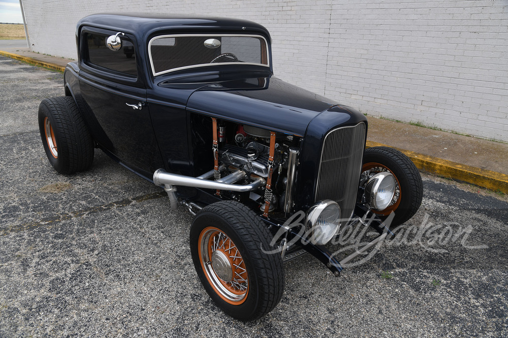 1932 FORD CUSTOM COUPE