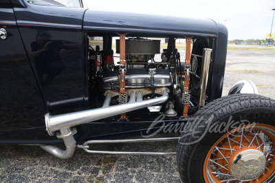 1932 FORD CUSTOM COUPE - 3