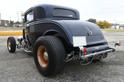 1932 FORD CUSTOM COUPE - 13