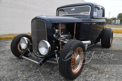 1932 FORD CUSTOM COUPE - 15