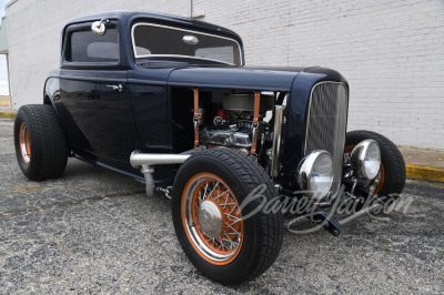 1932 FORD CUSTOM COUPE - 18