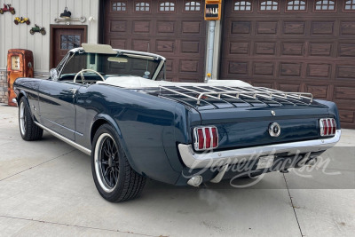 1965 FORD MUSTANG CUSTOM CONVERTIBLE - 2