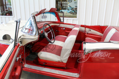 1957 FORD FAIRLANE 500 SKYLINER - 4