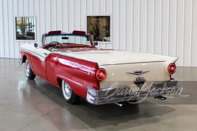 1957 FORD FAIRLANE 500 SKYLINER - 22