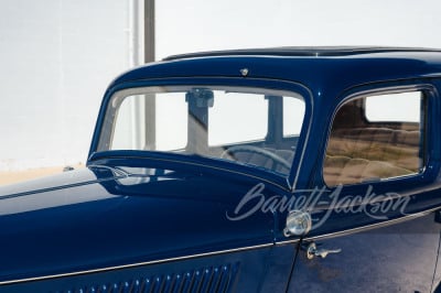 1934 FORD DELUXE SEDAN - 24