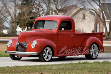 1940 FORD CUSTOM PICKUP