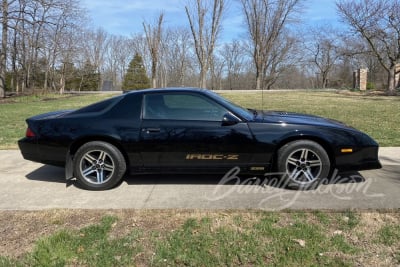 1986 CHEVROLET CAMARO IROC-Z - 13