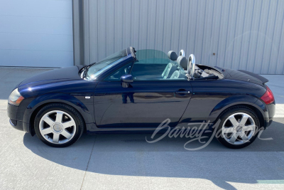 2002 AUDI TT CONVERTIBLE - 11