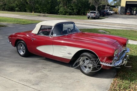 1961 CHEVROLET CORVETTE CUSTOM CONVERTIBLE