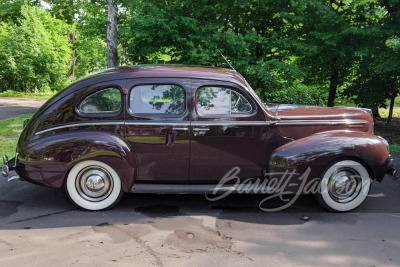 1940 MERCURY EIGHT SEDAN - 4