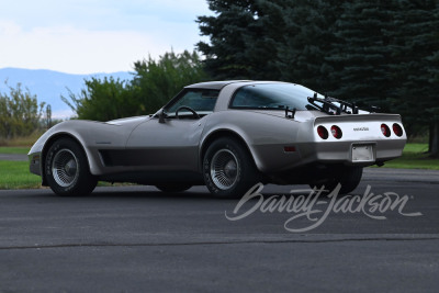 1982 CHEVROLET CORVETTE COLLECTOR'S EDITION - 2