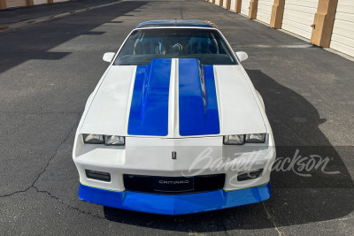 1990 CHEVROLET CAMARO IROC-Z CUSTOM COUPE - 16