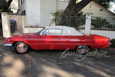 1961 BUICK LE SABRE CONVERTIBLE - 5