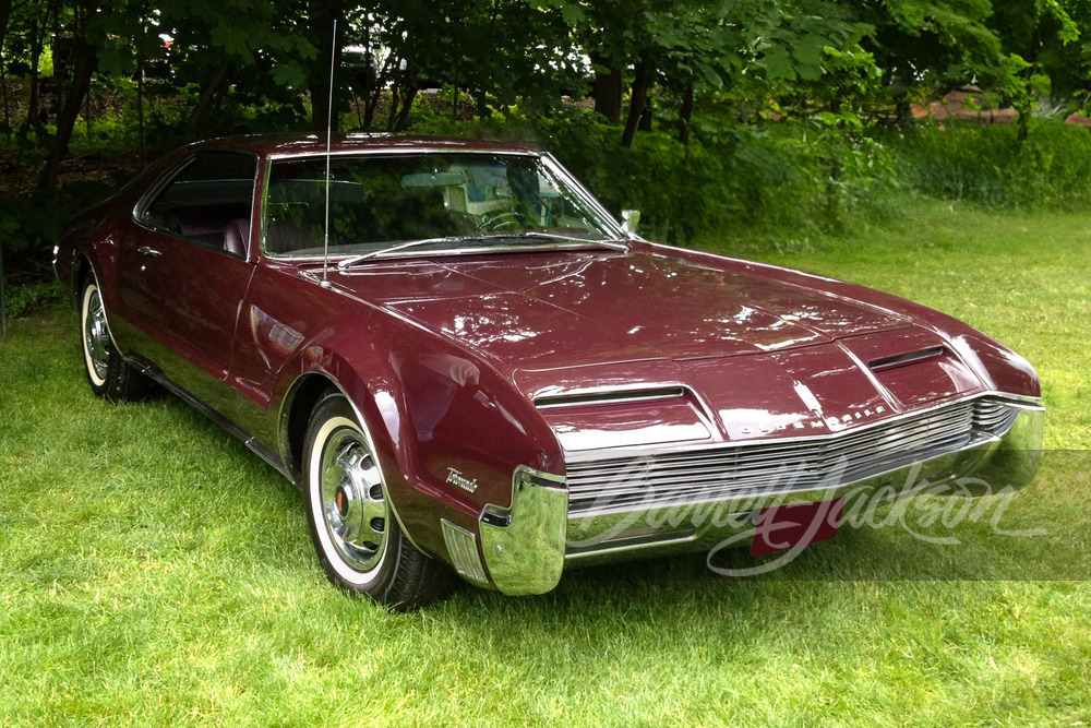 1966 OLDSMOBILE TORONADO