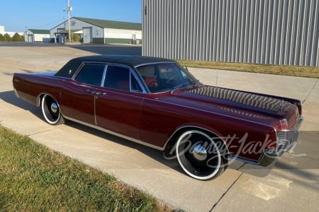 1967 LINCOLN CONTINENTAL 4-DOOR SEDAN