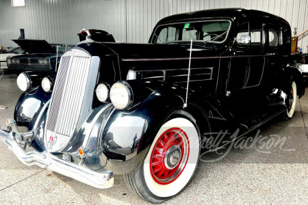 1936 PIERCE-ARROW 1601 SEDAN