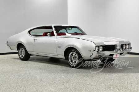 1969 OLDSMOBILE 442 HOLIDAY COUPE