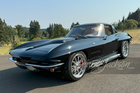 1963 CHEVROLET CORVETTE CUSTOM SPLIT-WINDOW COUPE