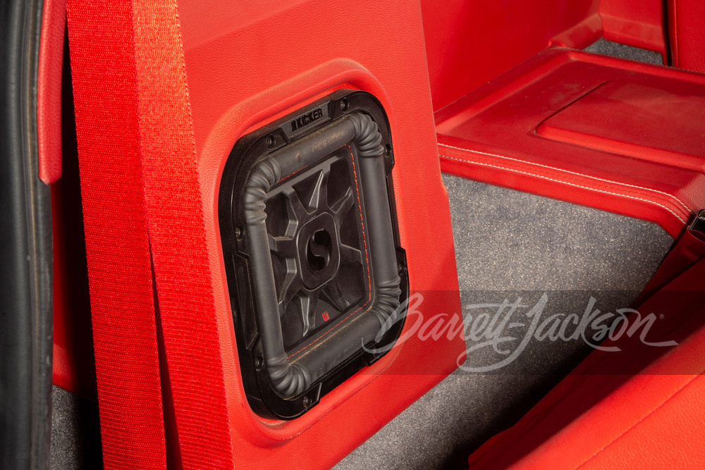 Lot 794 1984 CHEVROLET C10 CUSTOM PICKUP | Barrett-Jackson