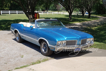 1970 OLDSMOBILE CUTLASS SUPREME CONVERTIBLE