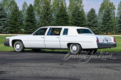 1977 CADILLAC FLEETWOOD LIMOUSINE - 24