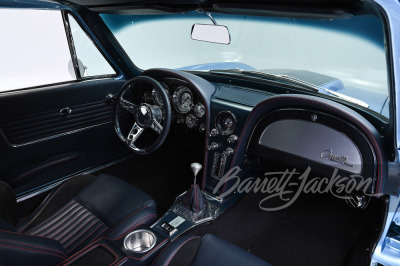 1963 CHEVROLET CORVETTE CUSTOM SPLIT-WINDOW COUPE - 14