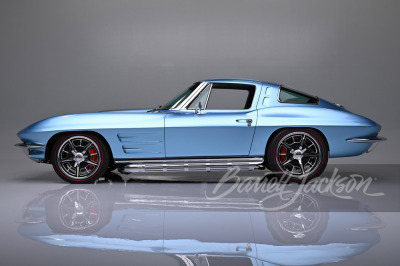 1963 CHEVROLET CORVETTE CUSTOM SPLIT-WINDOW COUPE - 30