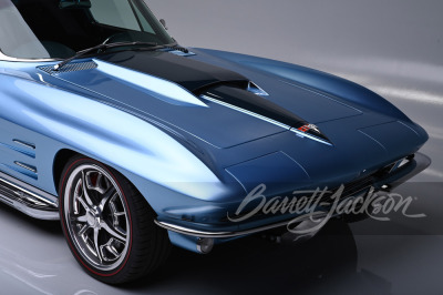 1963 CHEVROLET CORVETTE CUSTOM SPLIT-WINDOW COUPE - 38