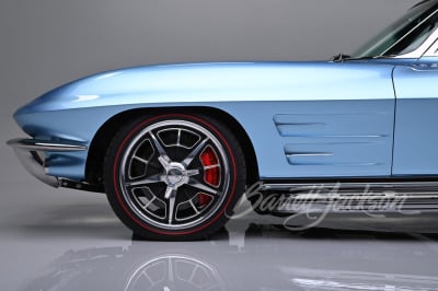 1963 CHEVROLET CORVETTE CUSTOM SPLIT-WINDOW COUPE - 43