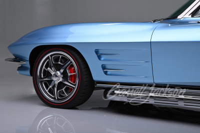 1963 CHEVROLET CORVETTE CUSTOM SPLIT-WINDOW COUPE - 44