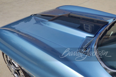 1963 CHEVROLET CORVETTE CUSTOM SPLIT-WINDOW COUPE - 58