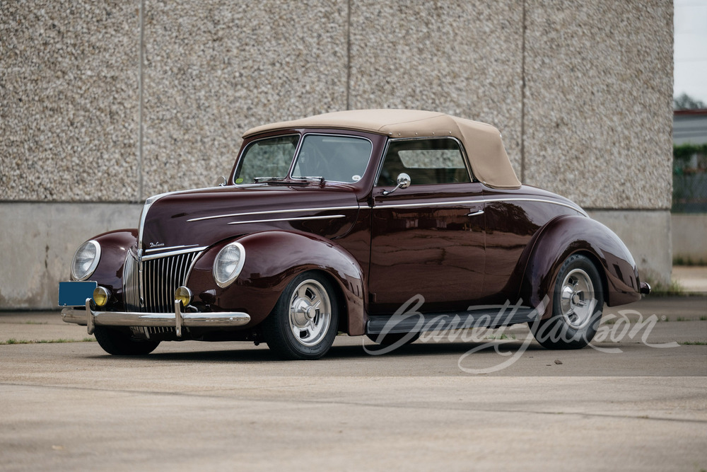 1939 FORD DELUXE CUSTOM CONVERTIBLE