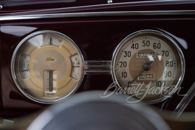 1939 FORD DELUXE CUSTOM CONVERTIBLE - 21