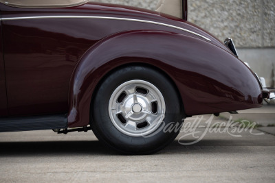 1939 FORD DELUXE CUSTOM CONVERTIBLE - 47