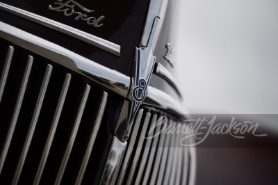 1939 FORD DELUXE CUSTOM CONVERTIBLE - 52