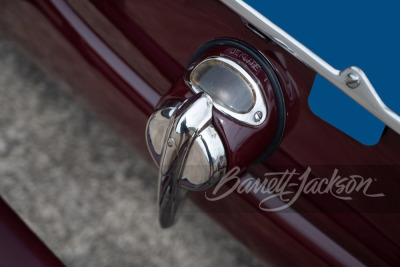 1939 FORD DELUXE CUSTOM CONVERTIBLE - 56