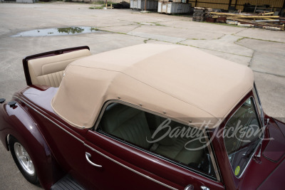 1939 FORD DELUXE CUSTOM CONVERTIBLE - 60