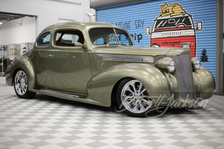 1939 PACKARD 120 CUSTOM COUPE