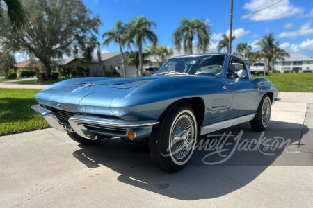 1963 CHEVROLET CORVETTE SPLIT-WINDOW COUPE