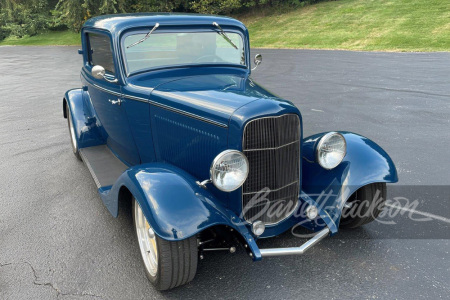 1932 FORD 3-WINDOW CUSTOM COUPE