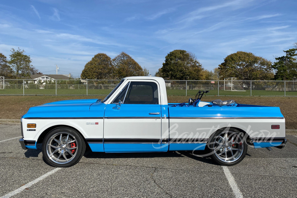Lot 1292.1 1969 CHEVROLET C10 CHEYENNE SUPER CUSTOM PICKUP