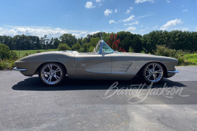 1961 CHEVROLET CORVETTE CUSTOM CONVERTIBLE - 5