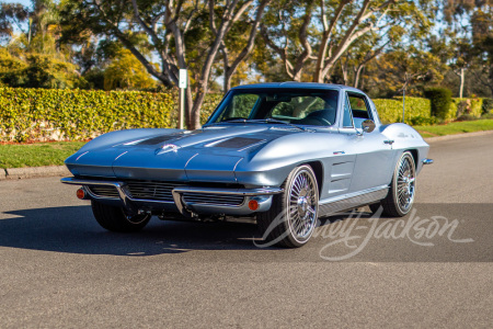 1963 CHEVROLET CORVETTE SPLIT-WINDOW CUSTOM COUPE