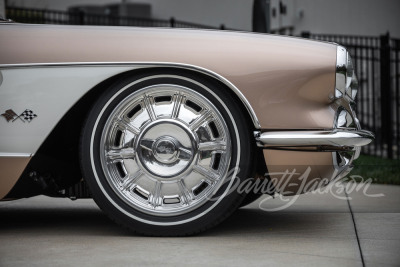 1958 CHEVROLET CORVETTE CUSTOM CONVERTIBLE - 17